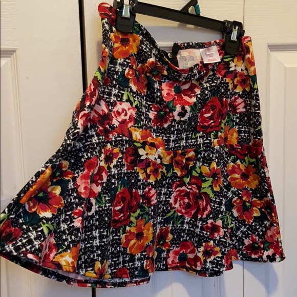 cute flower print mini skirt! - Picture 3 of 5
